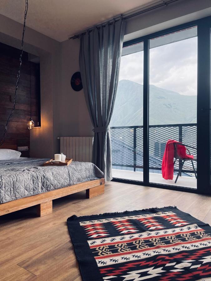 Kazbegi Stylish Apartment Stepantsminda Exterior foto